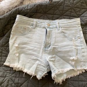 Level 99 WHITE denim cut off shorts
